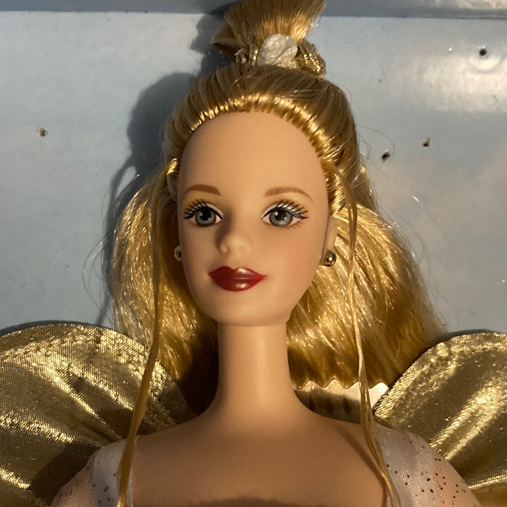 Barbie angelic